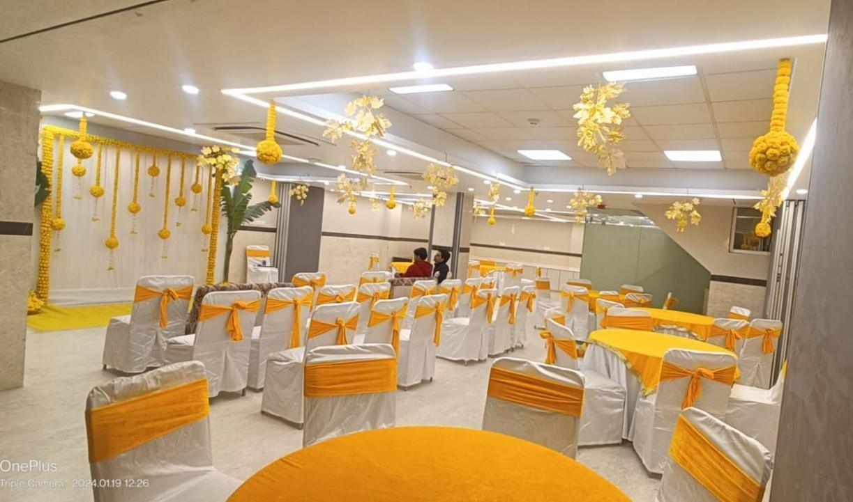 Iris Park Hotel ニューデリー エクステリア 写真